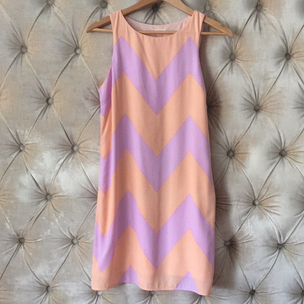 TOBI Chevron Sleeveless Shift Dress